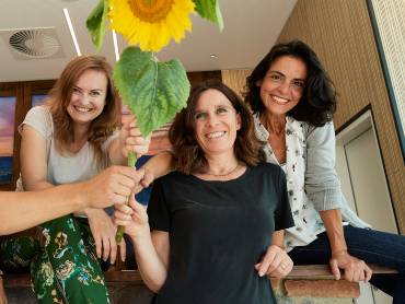 Teamfoto: Mitarbeitende des EWS-Store Freiburg