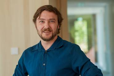 Porträt von Sebastian Sladek, Vorstand der EWS Elektrizitätswerke Schönau eG